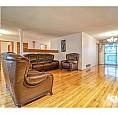 Top 904 E 52nd Avenue Vancouver, British Columbia