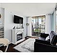 1703 1295 Richards Street Vancouver, British Columbia