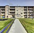 Westgrove Manor - Incredible 3 Bedroom Apartment Apartment For R