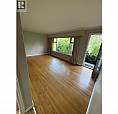 Upper 910 Robinson Street Coquitlam, British Columbia