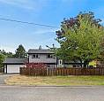 Beautifully Updated 6 Bed/4 Bath Home W/2 Bed Suite!
