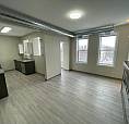 181 Balmoral - 2 Br - Available For Immediate Possession!