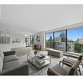 802 1745 Esquimalt Avenue West Vancouver, British Columbia