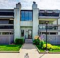 Huge Price Drop! Charming 2 Bed Braeside Condo For Sale!