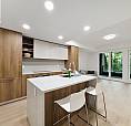 3xx 133 W 49th Avenue Vancouver, British Columbia