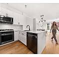 417 119 W 22nd Street North Vancouver, British Columbia