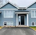 Modern Townhouse In Sought After Fox Creek!