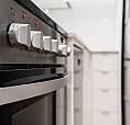 Renovated Bachelor, Queen And Niagara - Id 3029