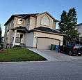 Bright & Spacious 3-bedroom Legal Walkout Suite In Arbour Lake