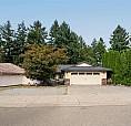 Desirable North Nanaimo 5 Bedroom Home W/2 Bed Legal Suite