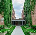 2Br Suite In Character Building In The Heart Of Downtown