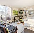 Renovated 2 Bedroom - Great Value For Downtown/Woodfield Area!