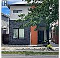 1927 Ethel Street Kelowna, British Columbia