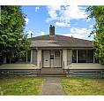 443-445 W Keith Road North Vancouver, British Columbia
