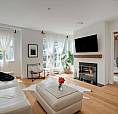 310 1823 W 7Th Avenue Vancouver, British Columbia