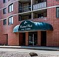 Downtown 2 Bed 2 Bath Condo + Heated Underground Parking