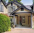 10 2566 Penrhyn St Saanich, British Columbia