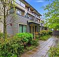 1047 Victoria Drive Vancouver, British Columbia