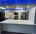 North London Luxury 2 Bed New Gourmet Kitchen Spa Bath & Laundry