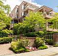 306 2271 Bellevue Avenue West Vancouver, British Columbia