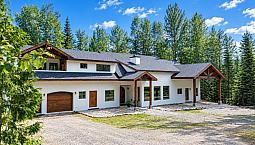 Beautiful House And Acreage Across From Red Mountain!
