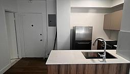 Available Now* 3 1/2 Metro Snowdon*hot Water & Heating Included*