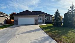 5 Bed 3 Bath 1216f House 