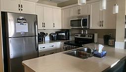 Cozy And Beautiful 2 Bedroom 1 Bath Condo In Cranston