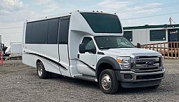 2015 Grech Ford F-450 20 Psgr Executive Shuttle Bus