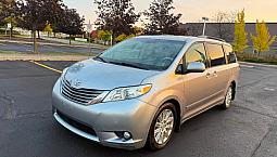 2011 Toyota Sienna Xle, 188450Km, Clean Carfax Mint