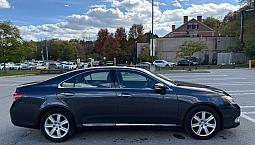 2011 Lexus Es 350 4 Door Sedan **low Kms**