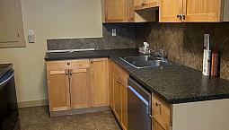 October 1——2 Bedroom Basement Suite