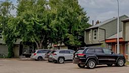 5407 Hillview Crescent Rental