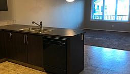 2 Bedroom - 1 Bathroom 2Nd Floor Units With Private Entrance