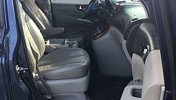 2008 Hyundai Entourage