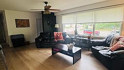 3 Beds 2 Bath- Main Floor