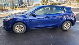2012 Mazda 3 Hatcback 2.0L In Very Good Conditon. Reverse Camera