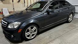 2010 Mercedes Benz C300 Sport 4matic Awd - Sunroof, Leather!!