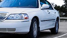 2005 Lincoln Town Car Signature Limited