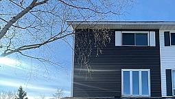 Elliot Lake: Immaculate 3 Beds 2 Baths End Townhouse For Rent!