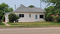 Innisfail 2 Bedroom Bungalow For Rent.