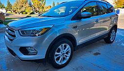 2017 Ford Escape - Awd - Only 157,000 Km.