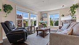 2 Bed, 2 Bath Condo With Amazing Mountain Views!!!