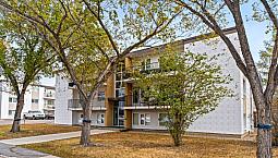 Newly Renovated 2 Bedroom Apartment For Rent