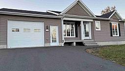 Magnifique Bungalow Situé Sur Un Grand Terrain D’angle Privé