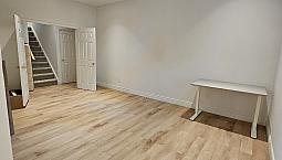 Newly Renovated 1 Bed 1 Bath W/High Ceiling