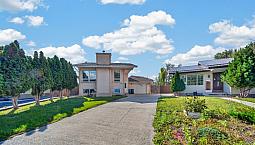 63 Jonathan Cr House For Sale