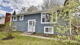 Northside Upstairs 3-Bedroom ~ Dec 1St