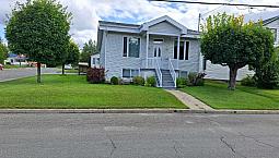 Maison Avec Garage 199,900$