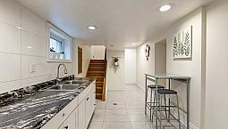 Furnished 1Br Basement Suite Etobicoke – Steps To Go Train